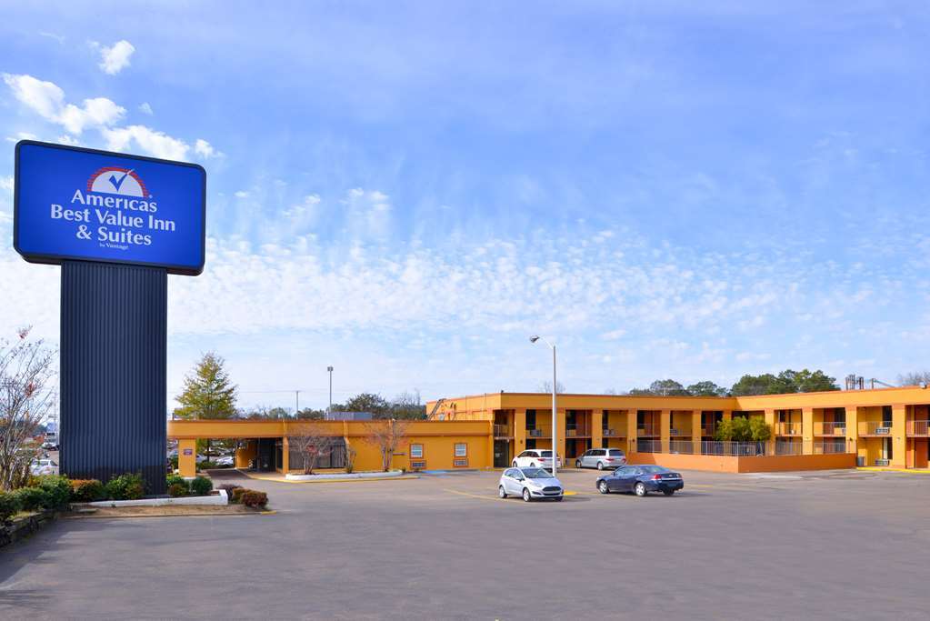 Quality Inn Starkville Extérieur photo