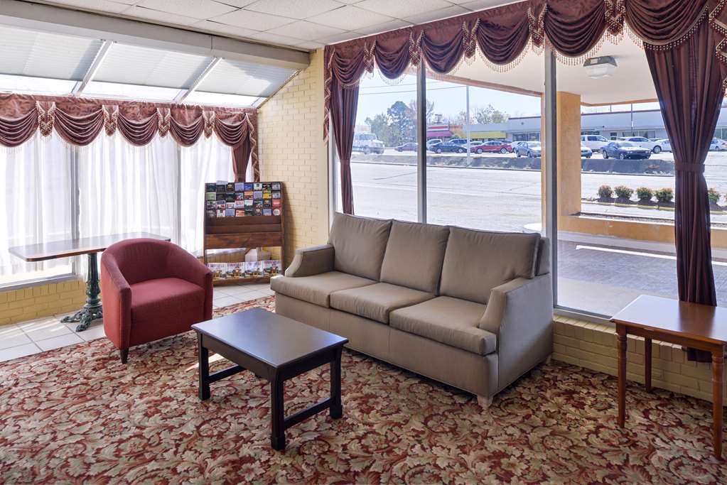 Quality Inn Starkville Extérieur photo