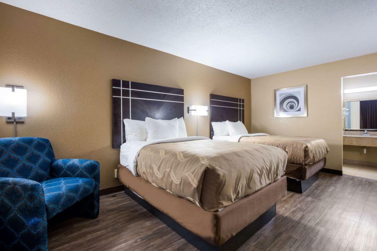 Quality Inn Starkville Extérieur photo